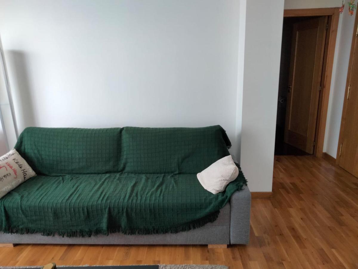 Piso Con Piscina En Sada Apartman Kültér fotó
