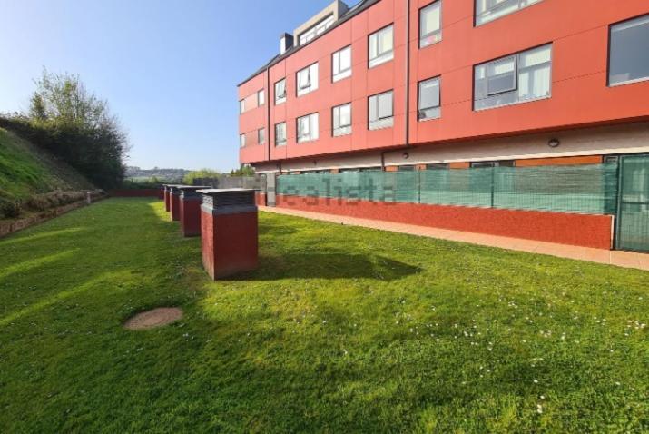 Piso Con Piscina En Sada Apartman Kültér fotó